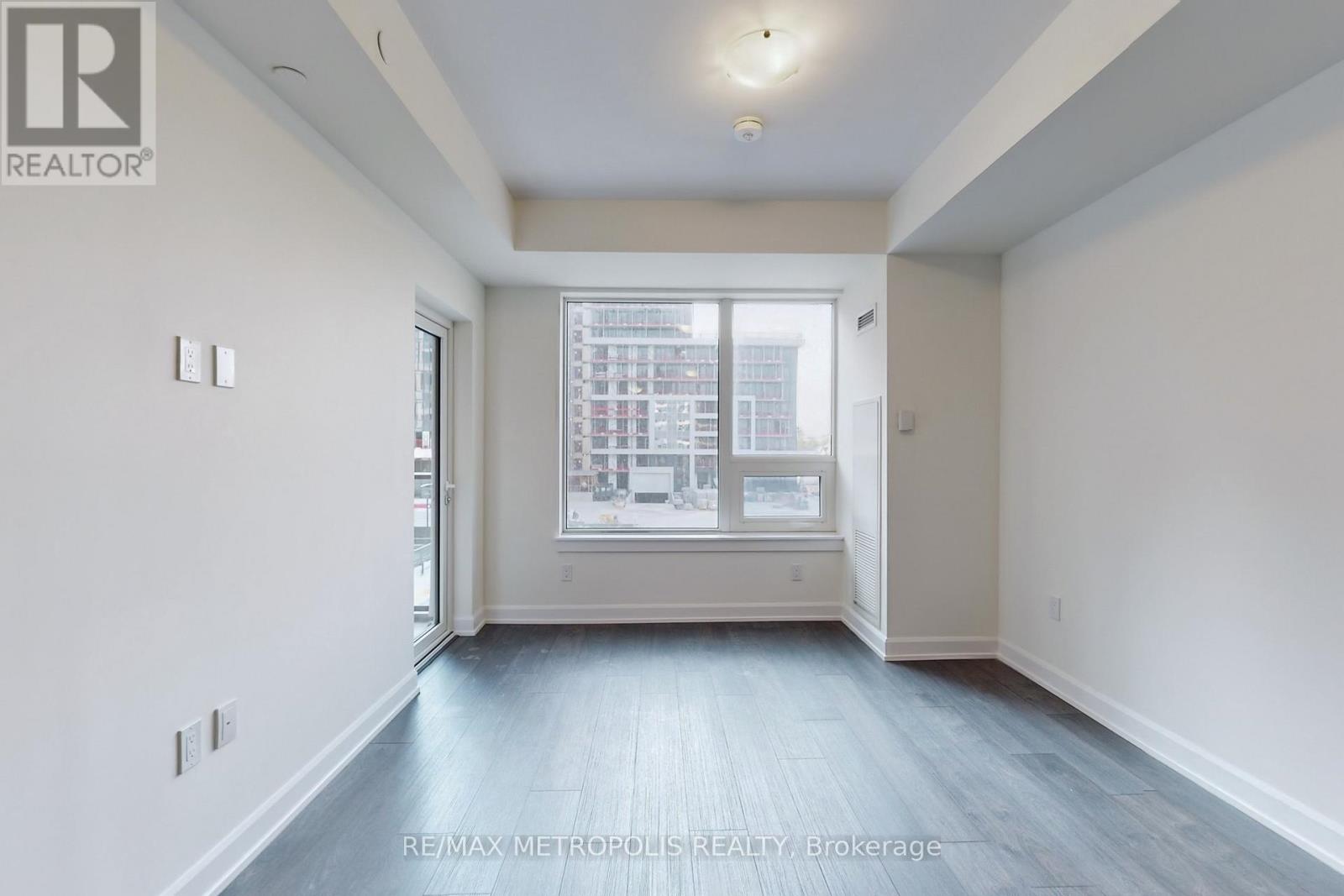 304 - 3200 William Coltson Avenue, Oakville, Ontario  L6H 7C2 - Photo 10 - W12610456