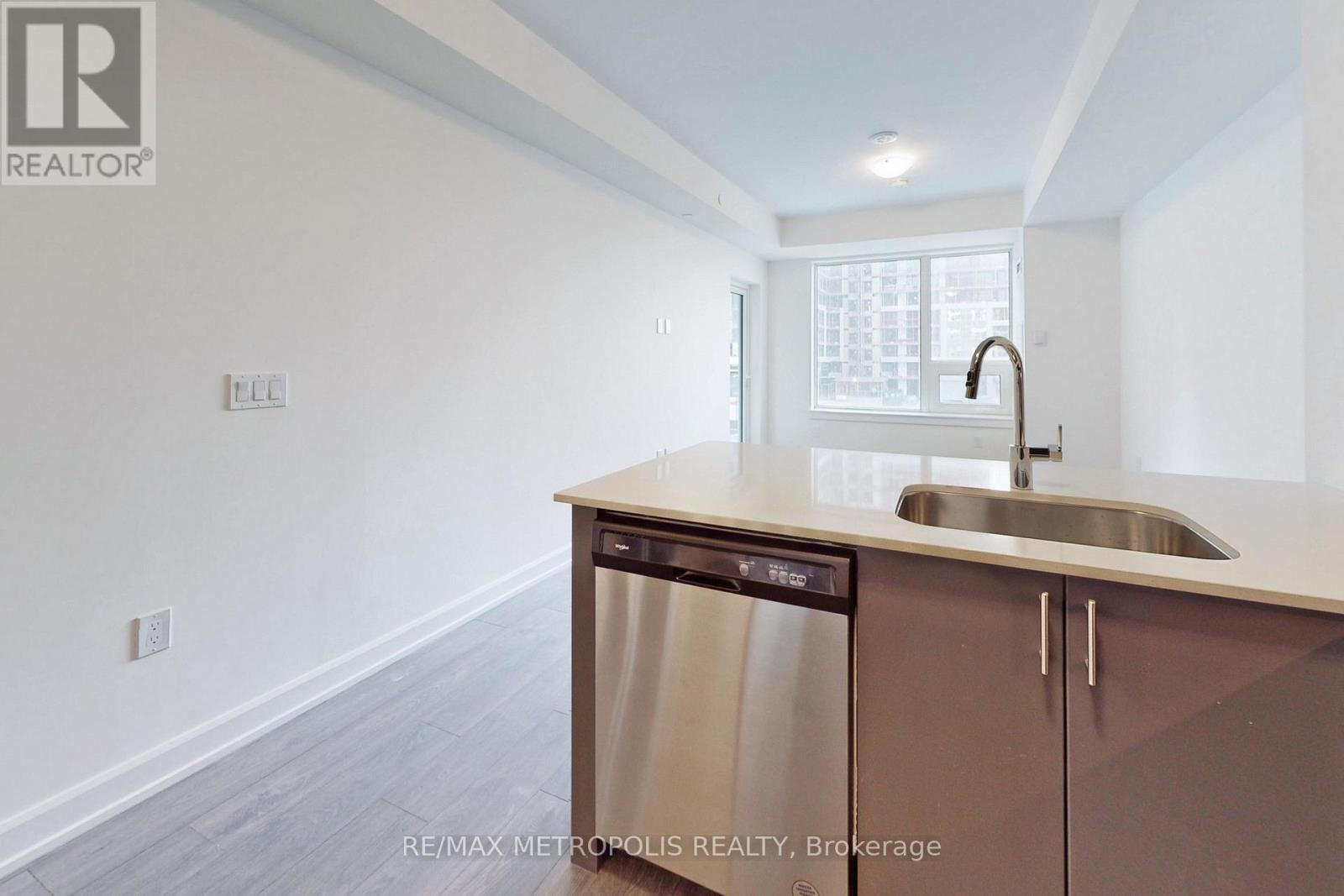 304 - 3200 William Coltson Avenue, Oakville, Ontario  L6H 7C2 - Photo 21 - W12610456