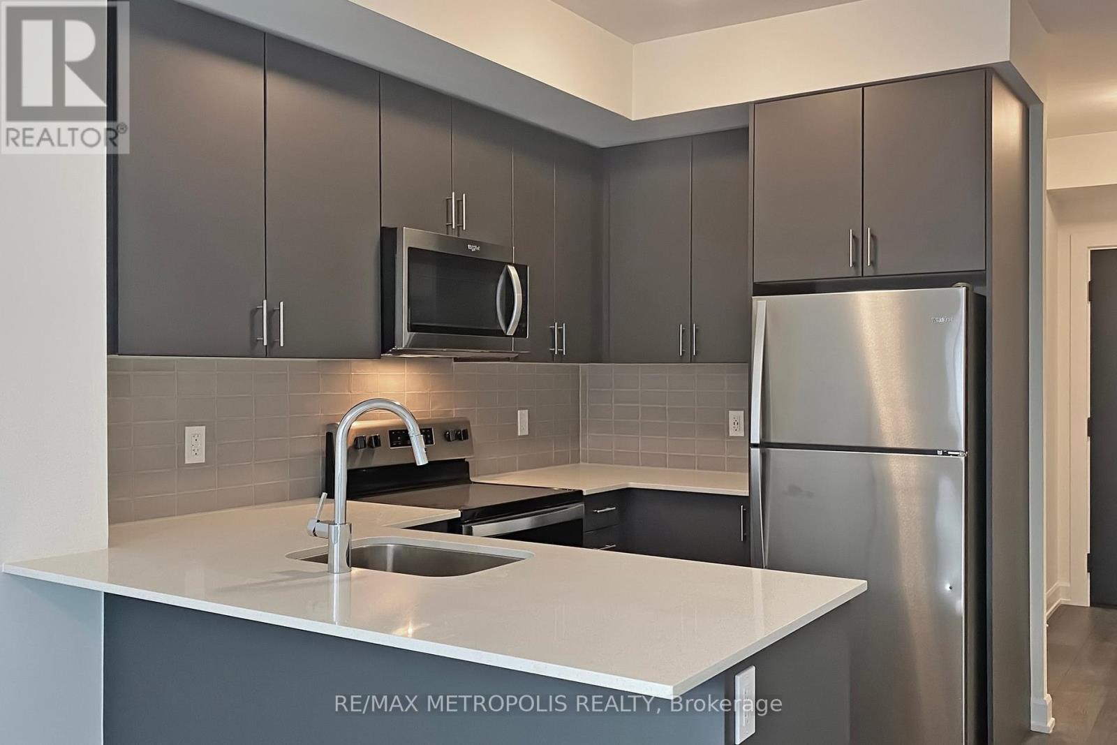 304 - 3200 William Coltson Avenue, Oakville, Ontario  L6H 7C2 - Photo 22 - W12610456