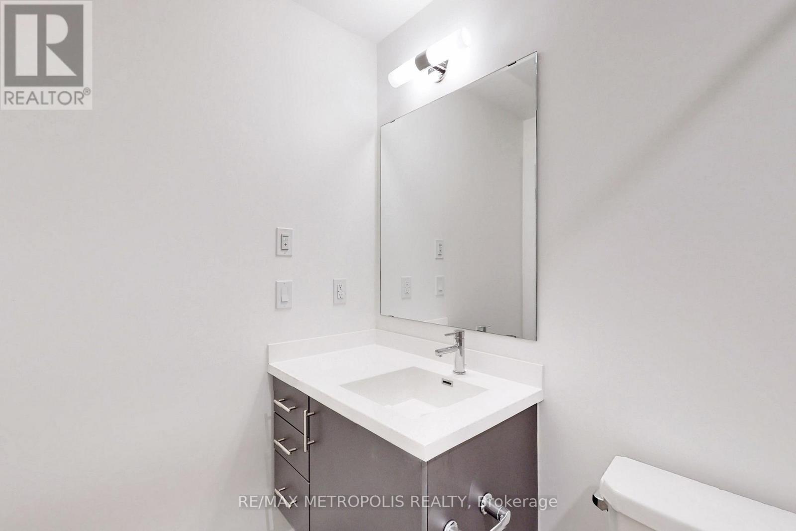 304 - 3200 William Coltson Avenue, Oakville, Ontario  L6H 7C2 - Photo 35 - W12610456