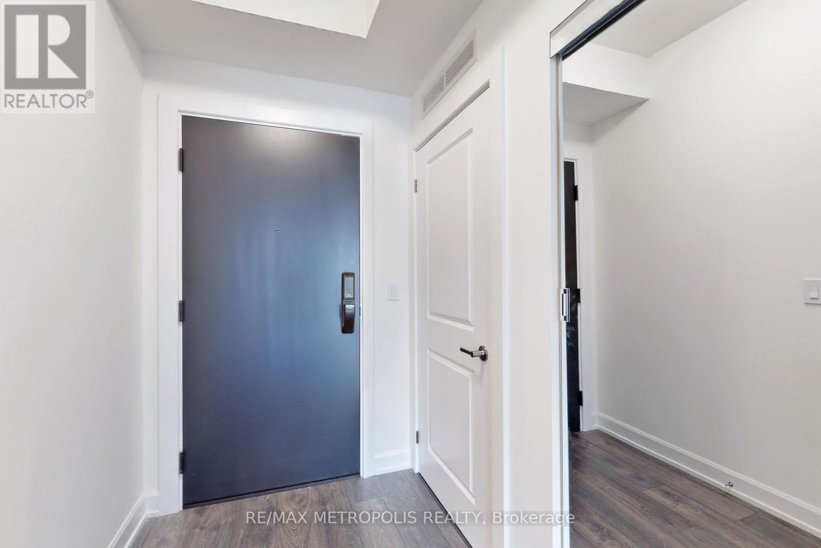 304 - 3200 William Coltson Avenue, Oakville, Ontario  L6H 7C2 - Photo 37 - W12610456