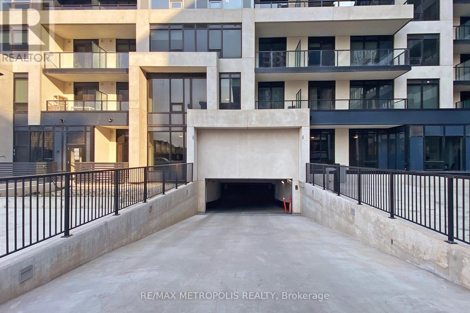 304 - 3200 William Coltson Avenue, Oakville, Ontario  L6H 7C2 - Photo 50 - W12610456