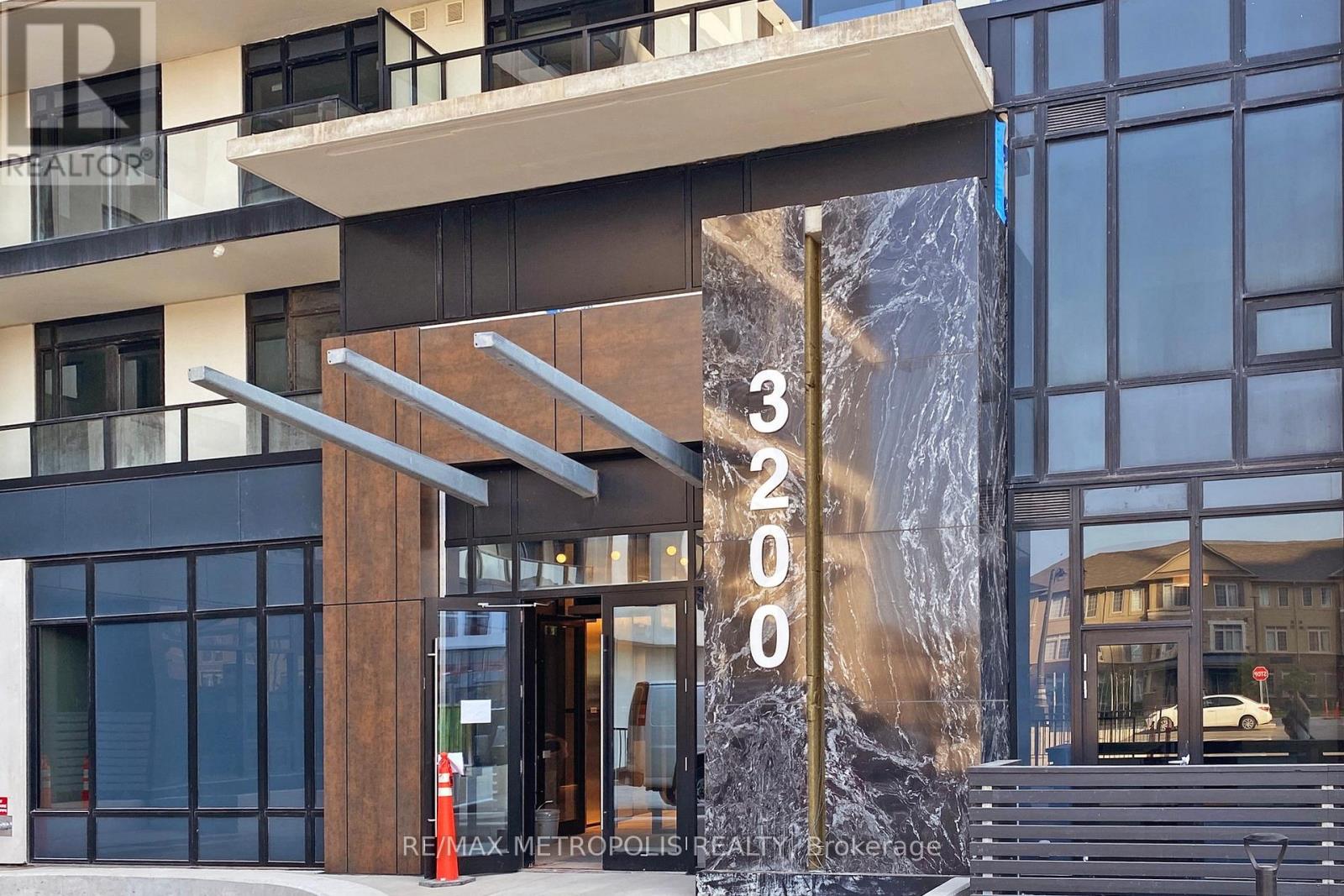 304 - 3200 William Coltson Avenue, Oakville, Ontario  L6H 7C2 - Photo 6 - W12610456