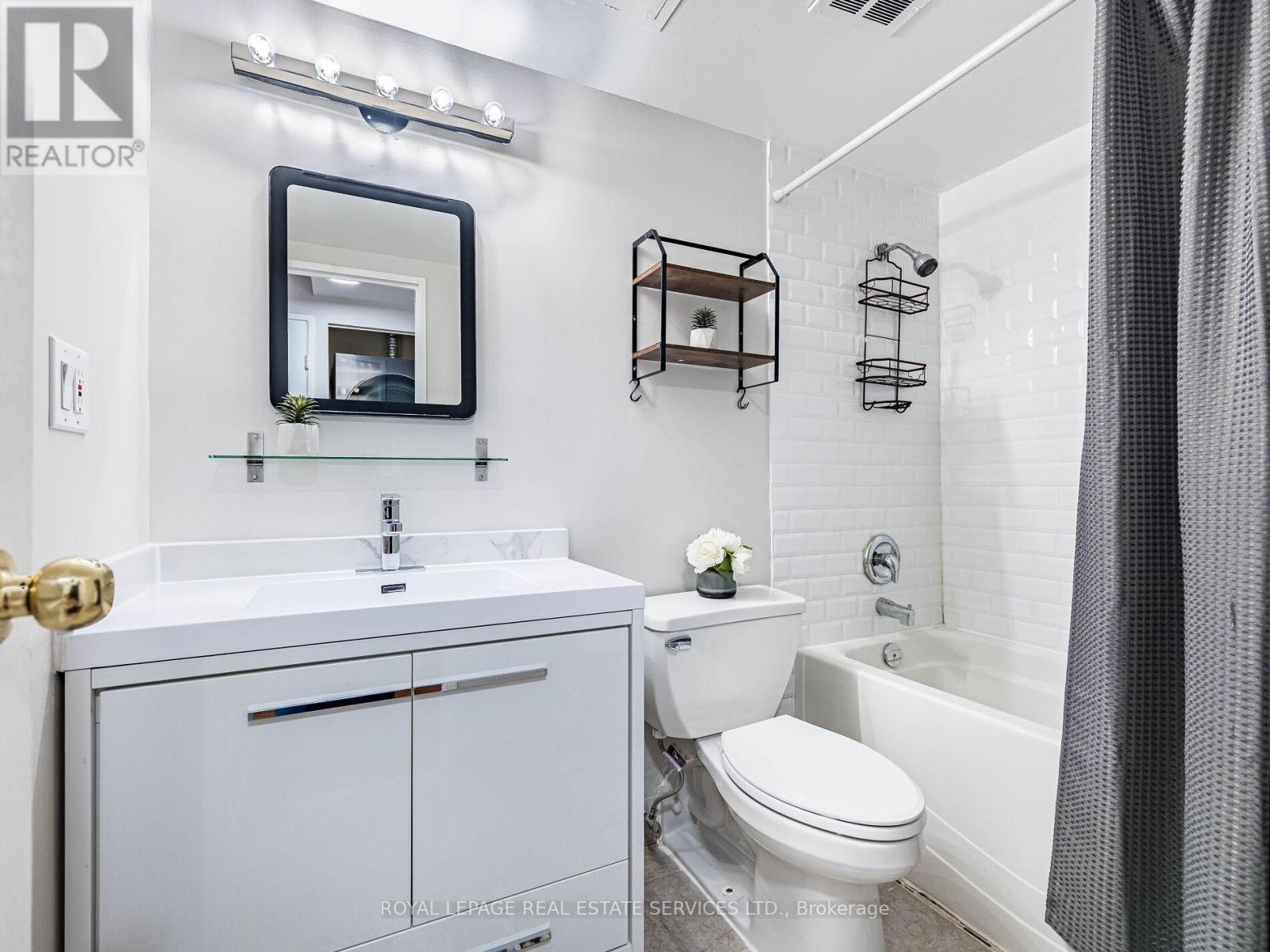 1410 - 20 Mississauga Valley Boulevard, Mississauga, Ontario  L5A 3S1 - Photo 24 - W12610490