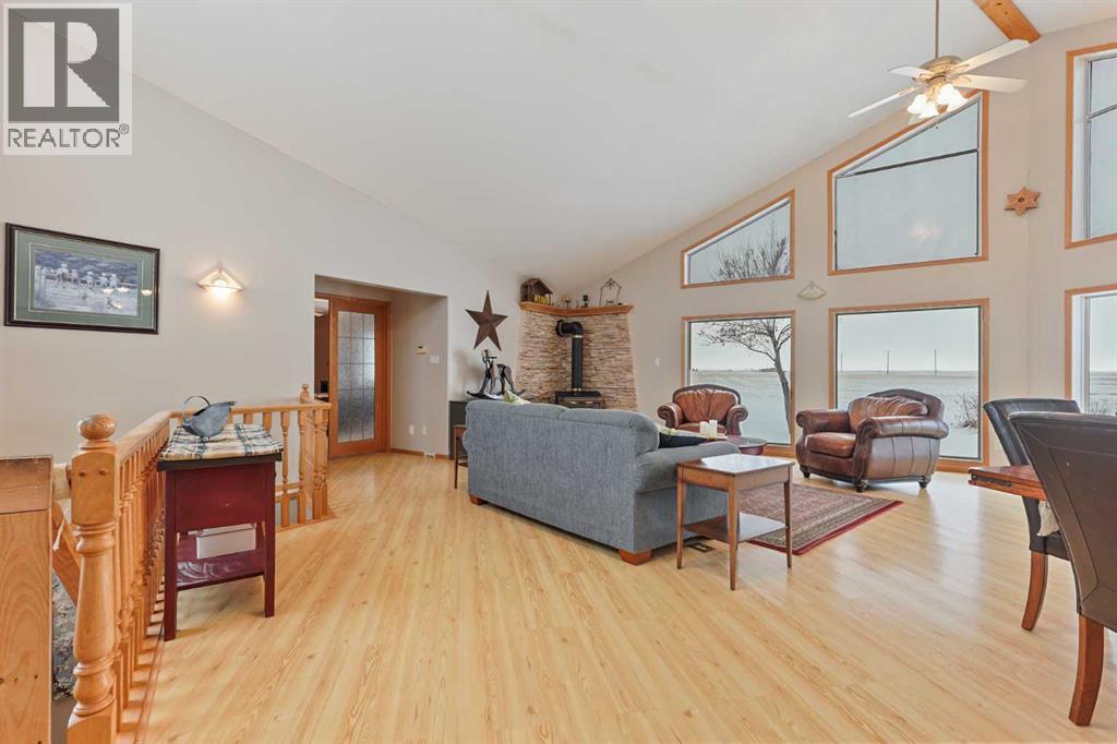 75061 Range Road 205, Rural Lethbridge County, Alberta  T1K 8G8 - Photo 12 - A2273676