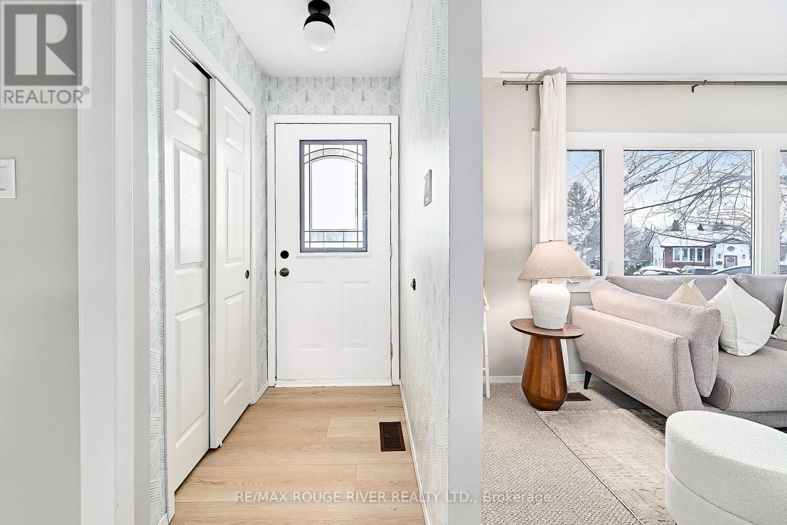 1719 Stewartcroft Crescent, Peterborough, Ontario  K9K 1K1 - Photo 5 - X12610536