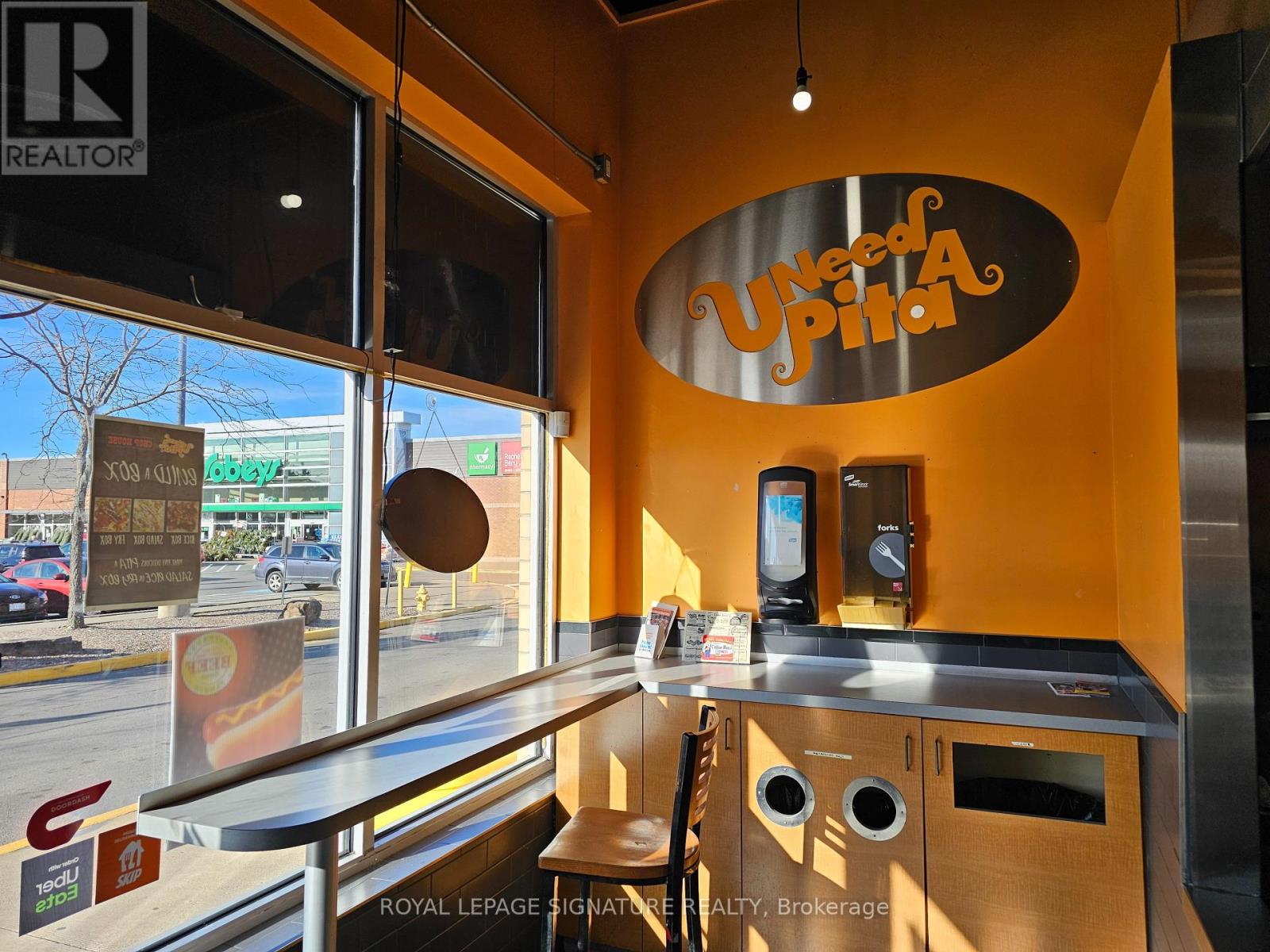 343 Glendale Avenue, St. Catharines, Ontario  L2T 0A1 - Photo 6 - X12610340