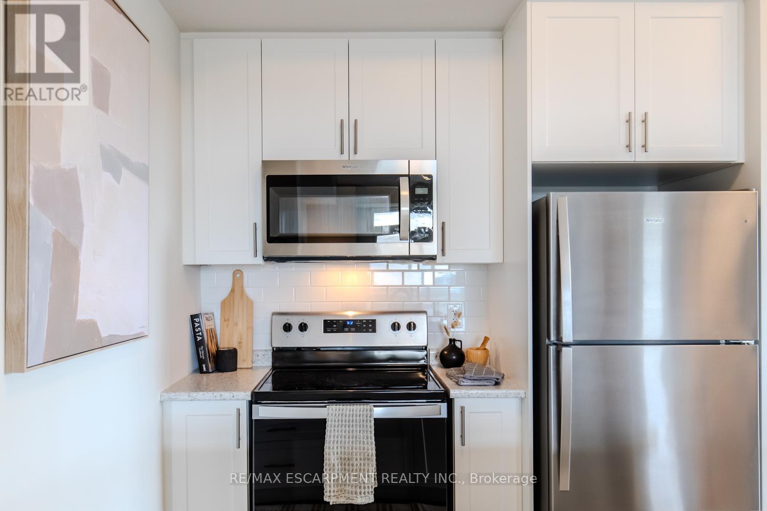 1106 - 870 Queenston Road, Hamilton, Ontario  L8G 0B9 - Photo 10 - X12610360