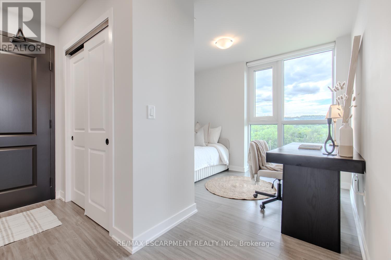 1106 - 870 Queenston Road, Hamilton, Ontario  L8G 0B9 - Photo 23 - X12610360