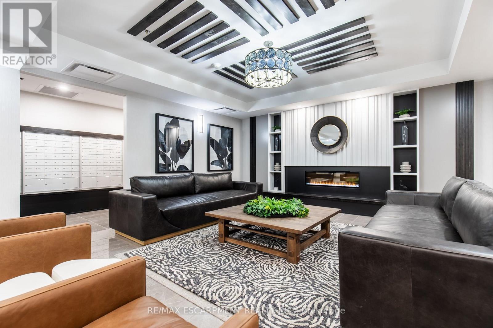 1106 - 870 Queenston Road, Hamilton, Ontario  L8G 0B9 - Photo 3 - X12610360