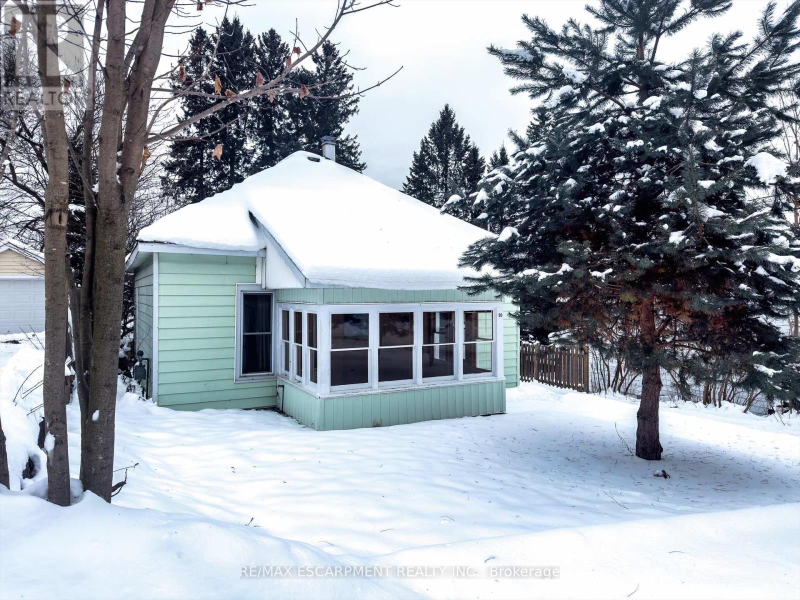 10 DUNCAN STREET E, Huntsville, Ontario