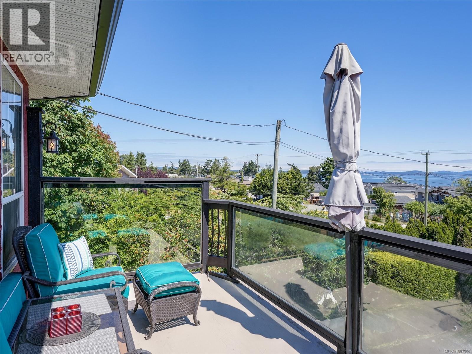 8626 Lochside Dr, North Saanich, British Columbia  V8L 1M7 - Photo 23 - 1007305