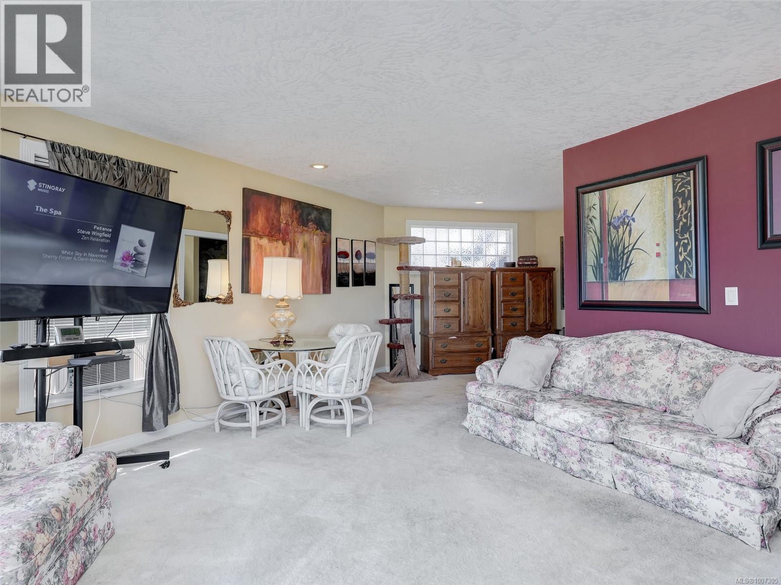 8626 Lochside Dr, North Saanich, British Columbia  V8L 1M7 - Photo 16 - 1007305