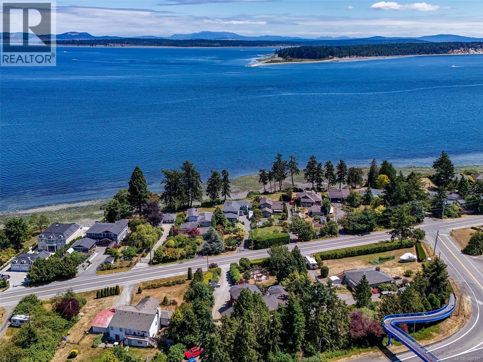 8626 Lochside Dr, North Saanich, British Columbia  V8L 1M7 - Photo 28 - 1007305