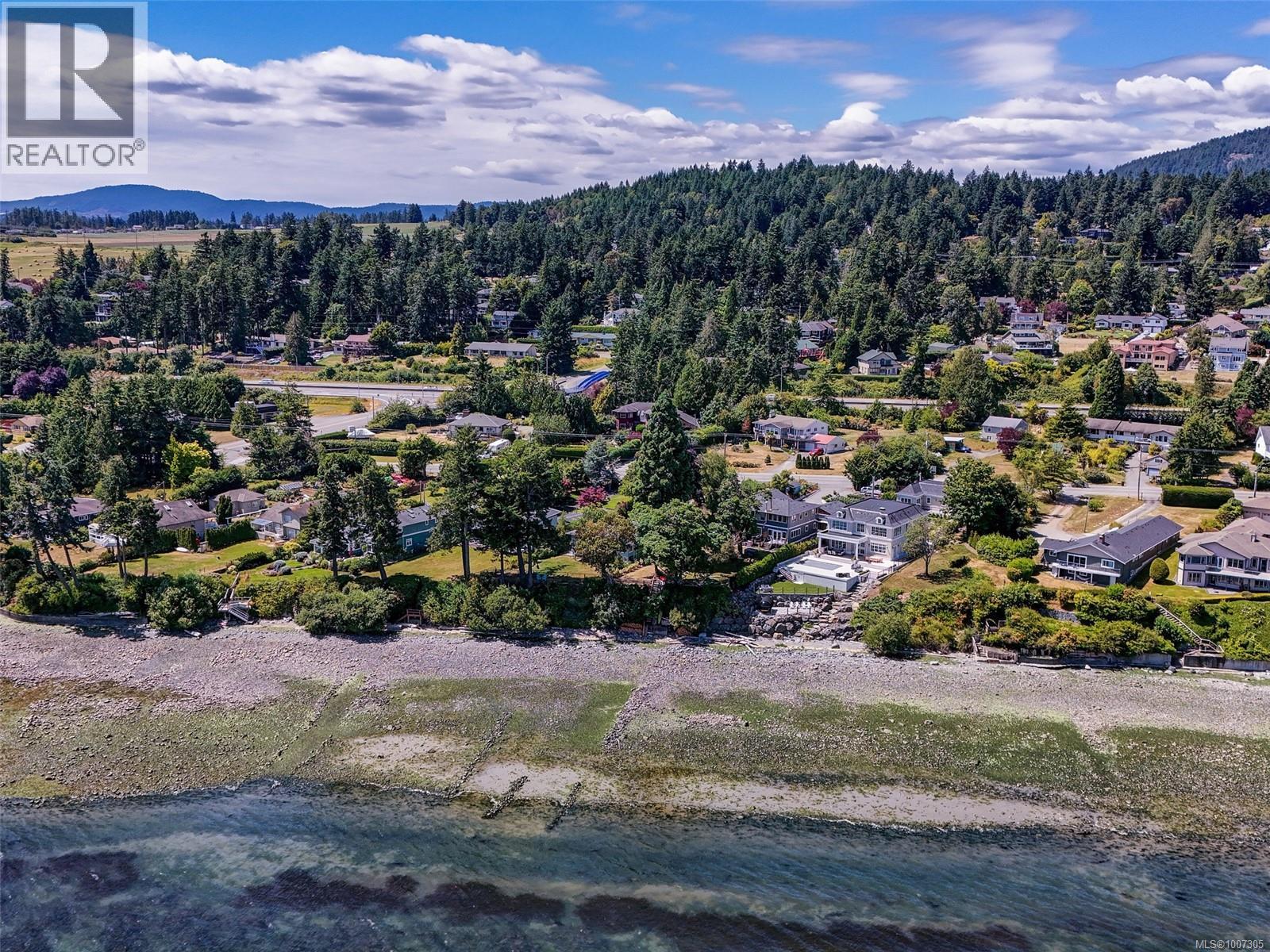 8626 Lochside Dr, North Saanich, British Columbia  V8L 1M7 - Photo 29 - 1007305