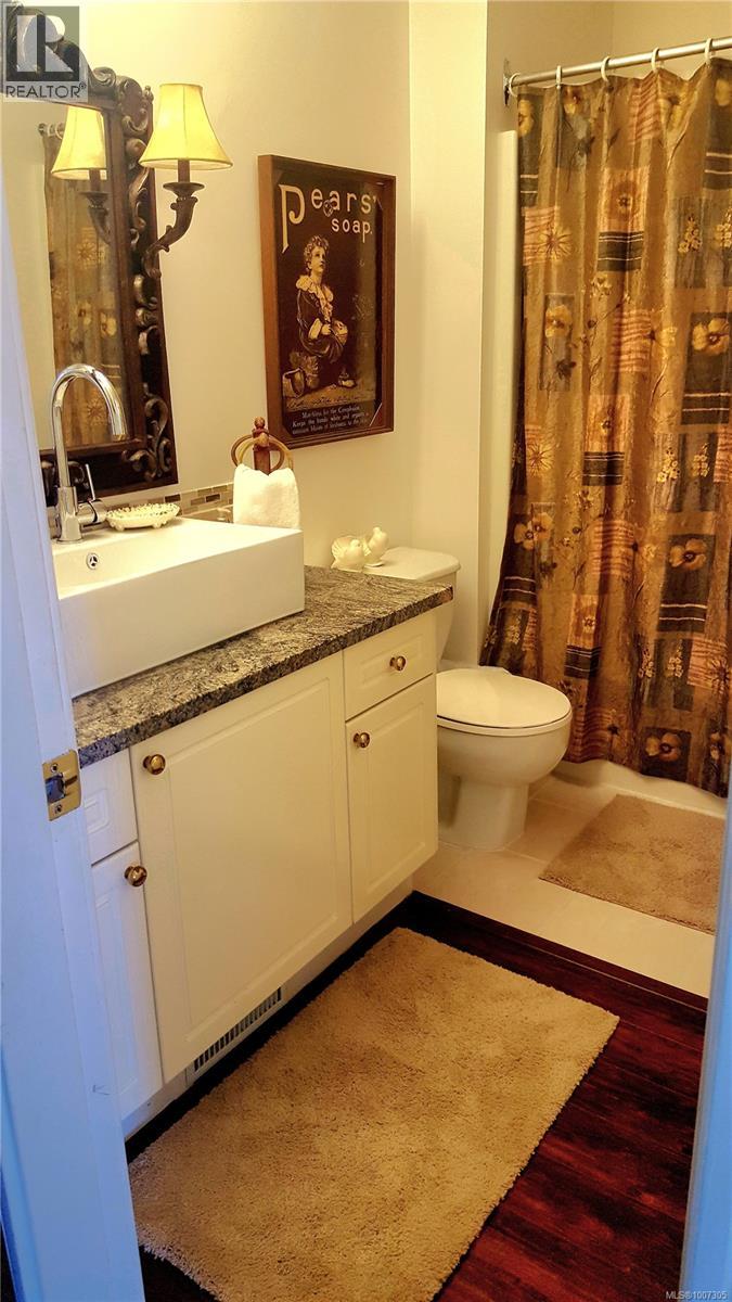 8626 Lochside Dr, North Saanich, British Columbia  V8L 1M7 - Photo 40 - 1007305