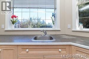 8626 Lochside Dr, North Saanich, British Columbia  V8L 1M7 - Photo 98 - 1007305