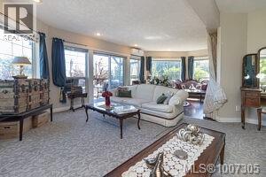 8626 Lochside Dr, North Saanich, British Columbia  V8L 1M7 - Photo 61 - 1007305
