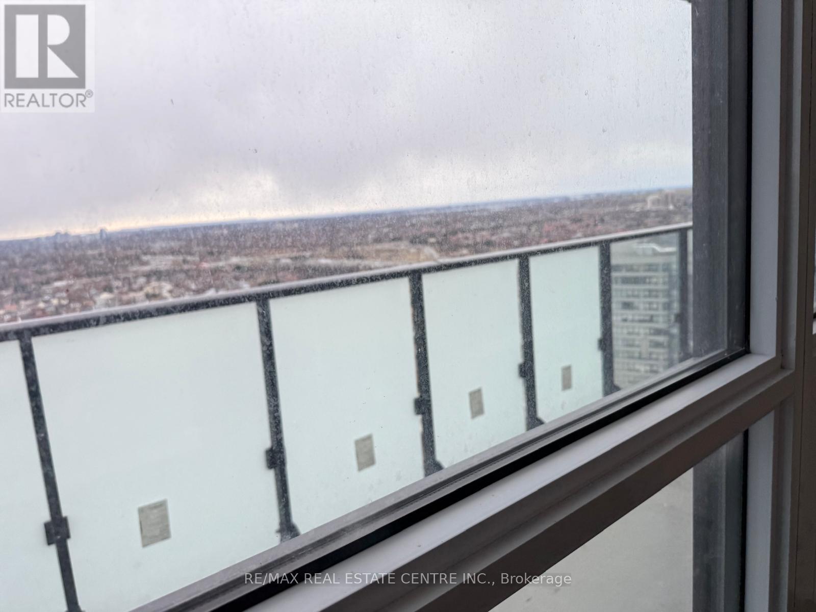 2007 - 430 Square One Drive, Mississauga, Ontario L5B 0P6 - Photo 19 - W12603388