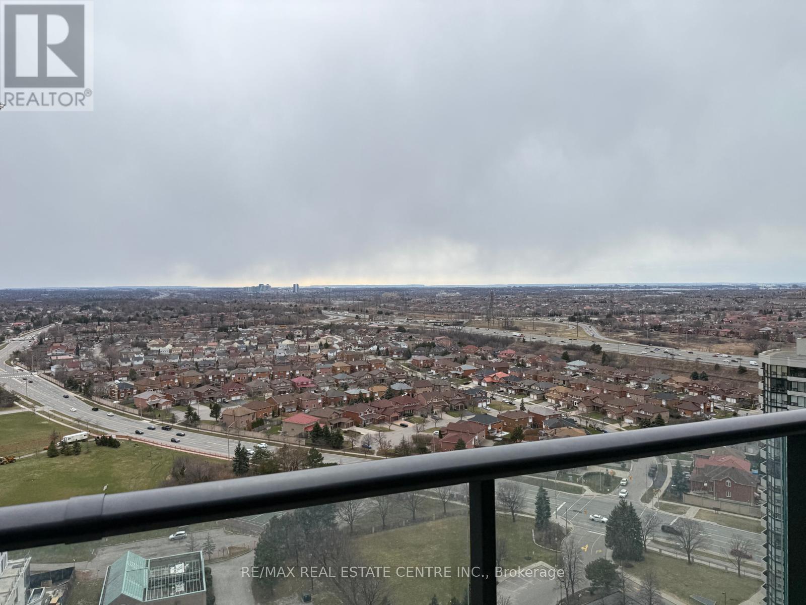 2007 - 430 Square One Drive, Mississauga, Ontario L5B 0P6 - Photo 28 - W12603388