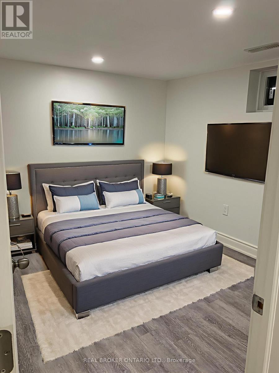 Bsmt - 12 Villa Road, Toronto, Ontario M8W 1M5 - Photo 7 - W12610016