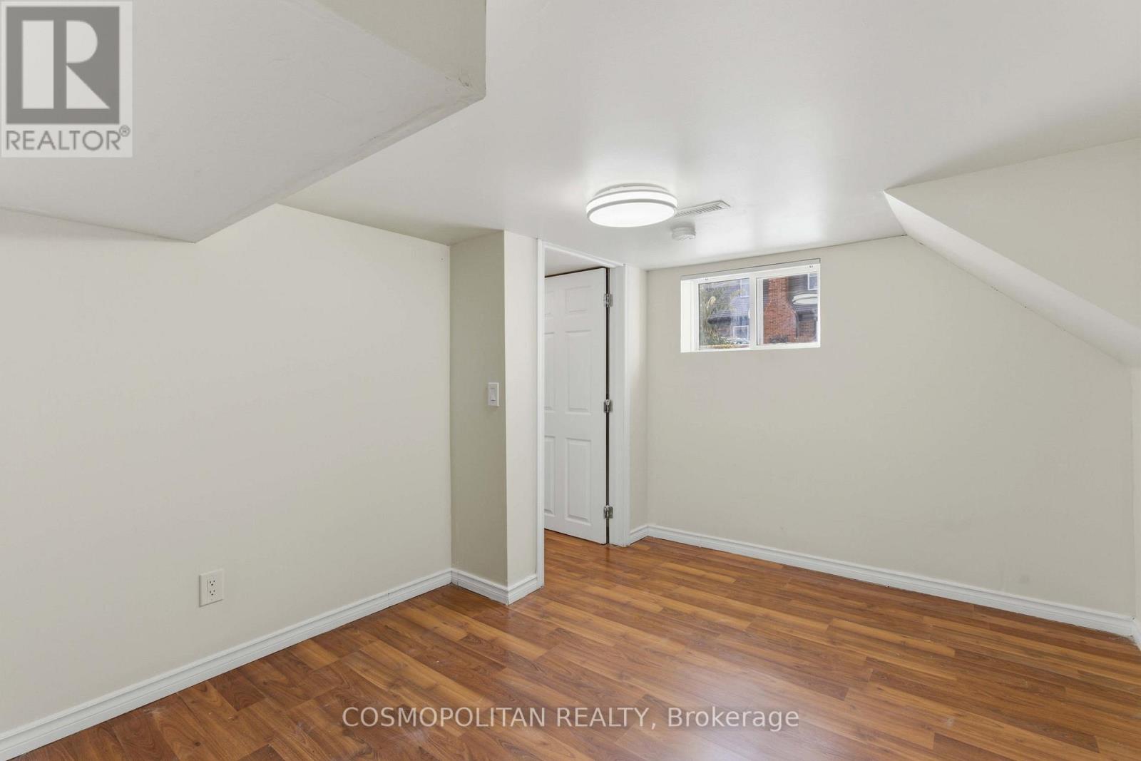 5205 Jepson Street, Niagara Falls, Ontario L2E 1K9 - Photo 38 - X12607598