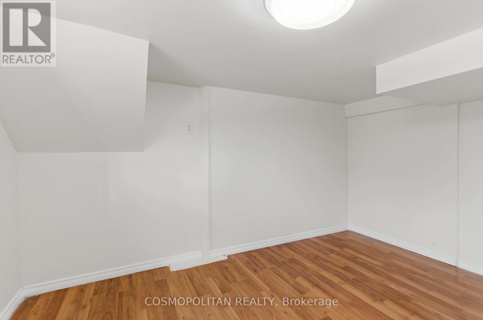 5205 Jepson Street, Niagara Falls, Ontario L2E 1K9 - Photo 37 - X12607598