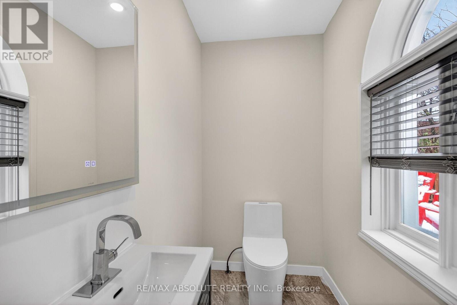 147 Longpre Street, Ottawa, Ontario  K1L 7J5 - Photo 15 - X12610532