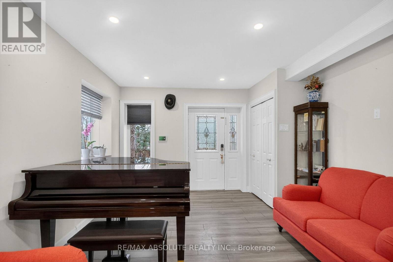 147 Longpre Street, Ottawa, Ontario  K1L 7J5 - Photo 7 - X12610532