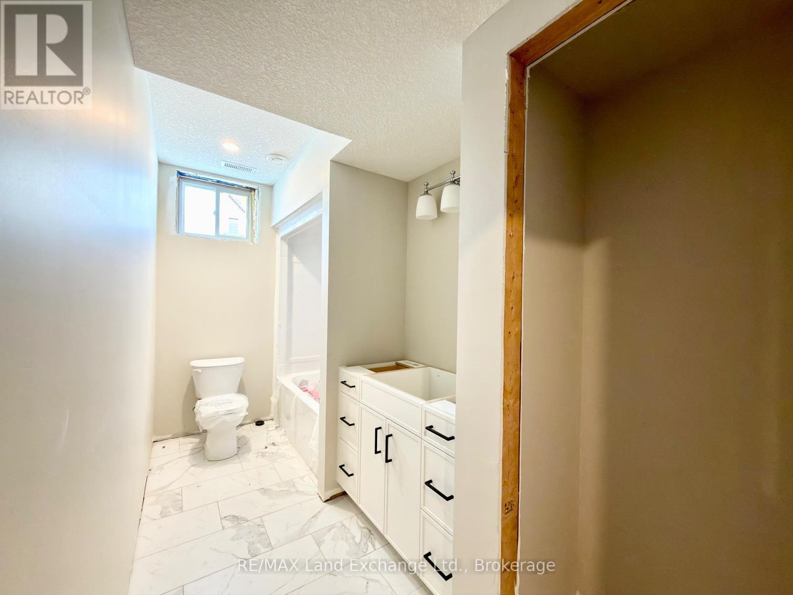 159 Westlinks Drive, Saugeen Shores, Ontario  N0H 2C3 - Photo 13 - X12604940