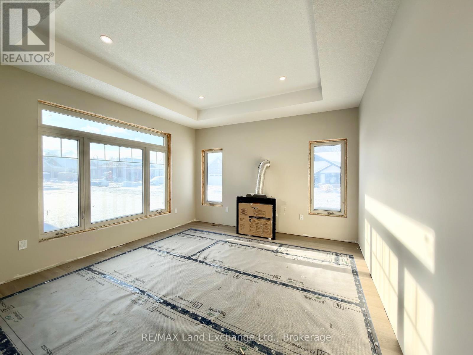 159 Westlinks Drive, Saugeen Shores, Ontario  N0H 2C3 - Photo 9 - X12604940