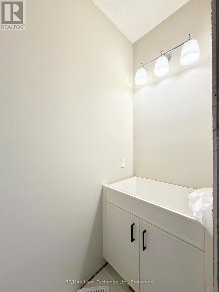 159 Westlinks Drive, Saugeen Shores, Ontario  N0H 2C3 - Photo 15 - X12604940