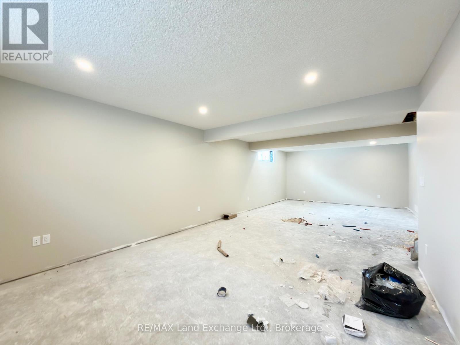 159 Westlinks Drive, Saugeen Shores, Ontario  N0H 2C3 - Photo 10 - X12604940