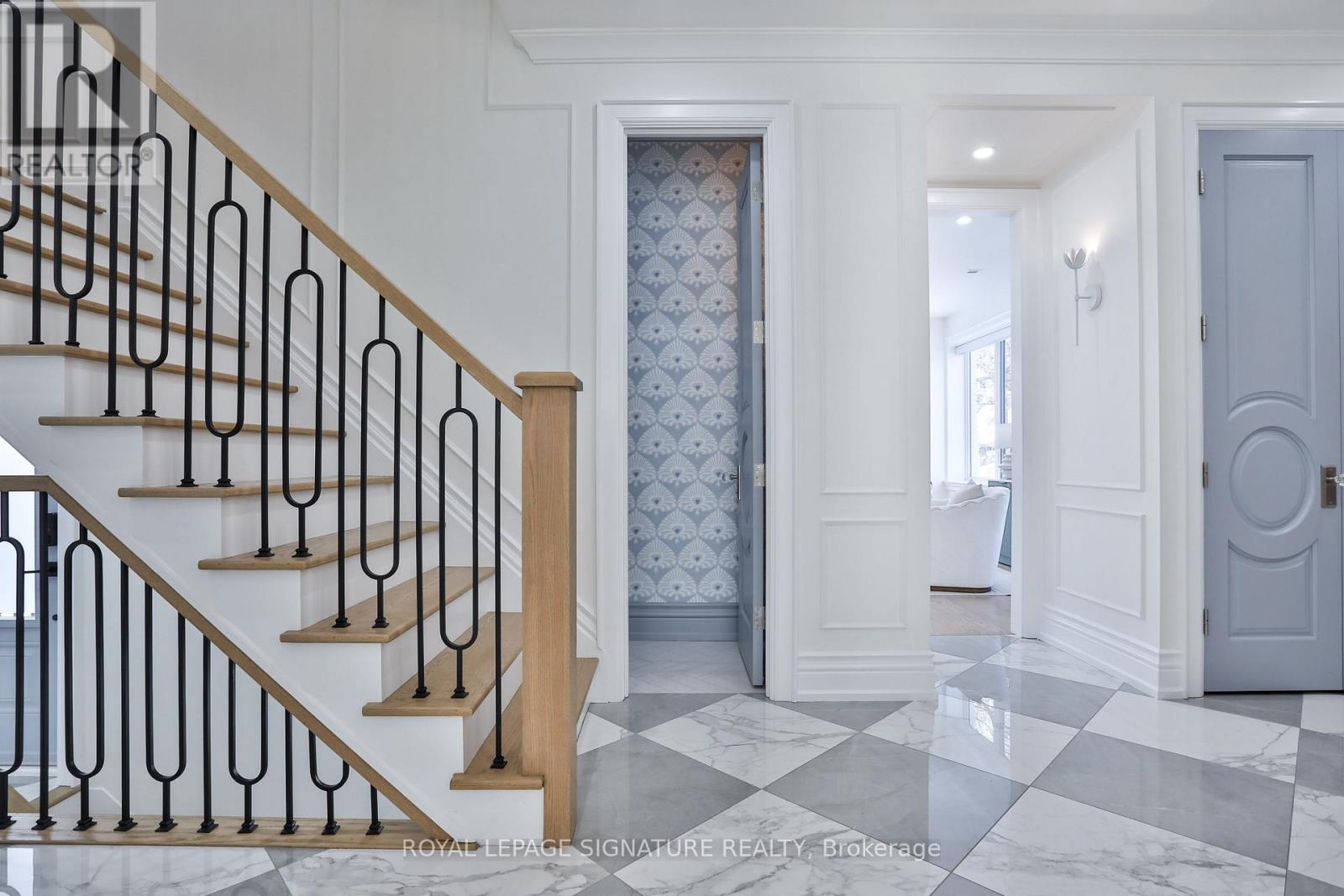 28 Belle Ayre Boulevard, Toronto, Ontario  M4S 1K3 - Photo 6 - C12609782