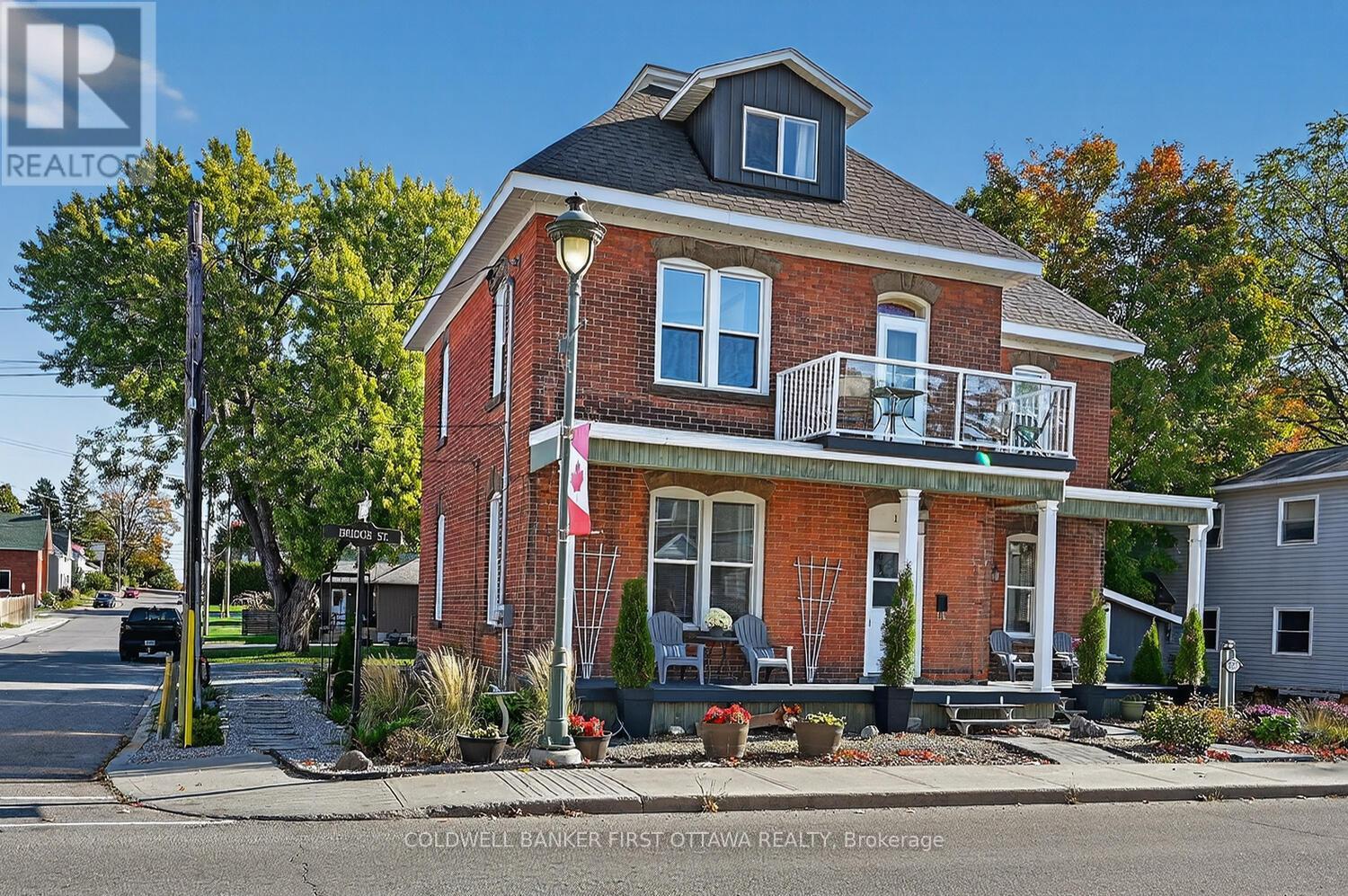 267 Bridge Street, Carleton Place, Ontario  K7C 3H3 - Photo 4 - X12451436