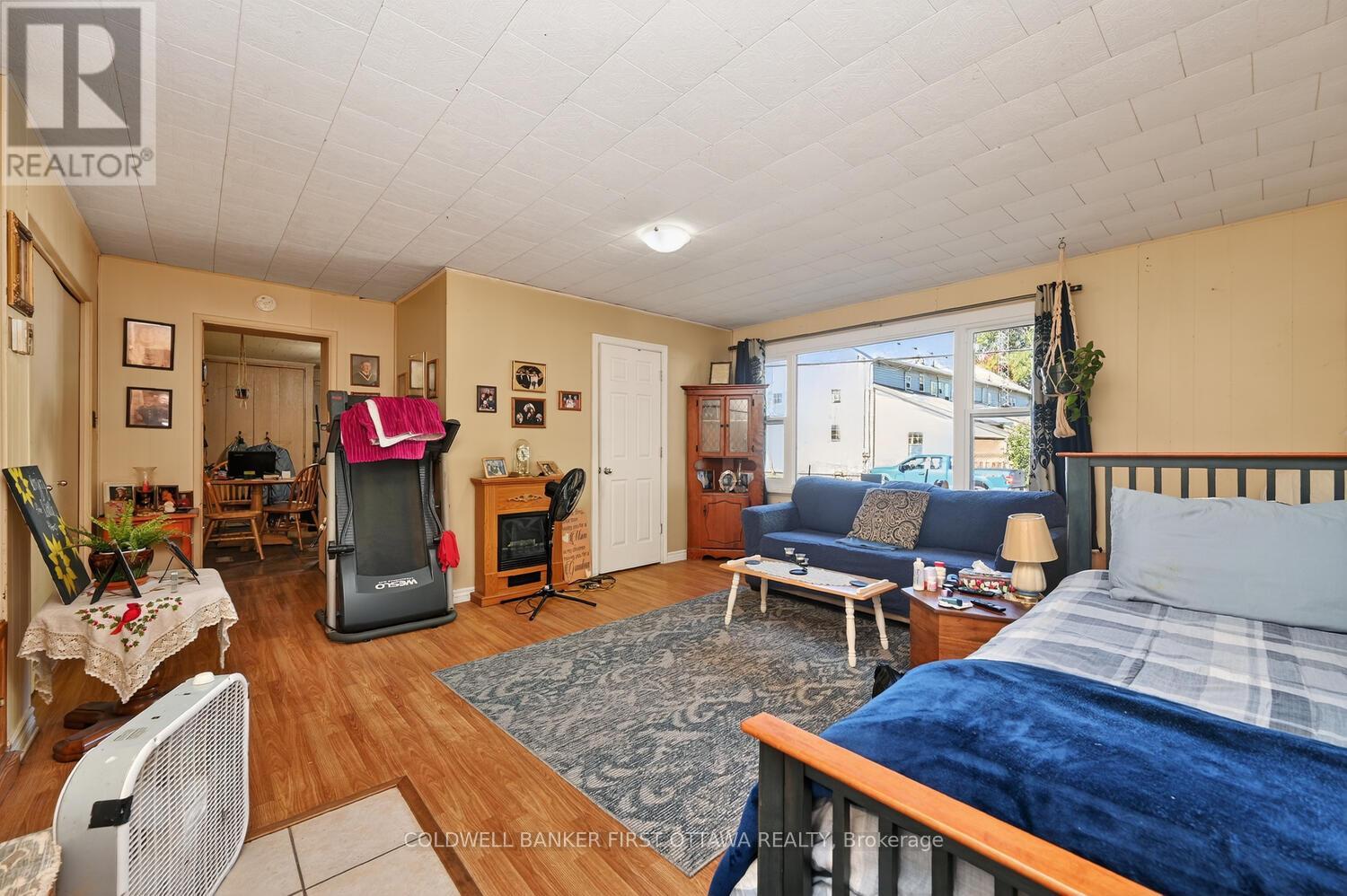 267 Bridge Street, Carleton Place, Ontario  K7C 3H3 - Photo 42 - X12451436