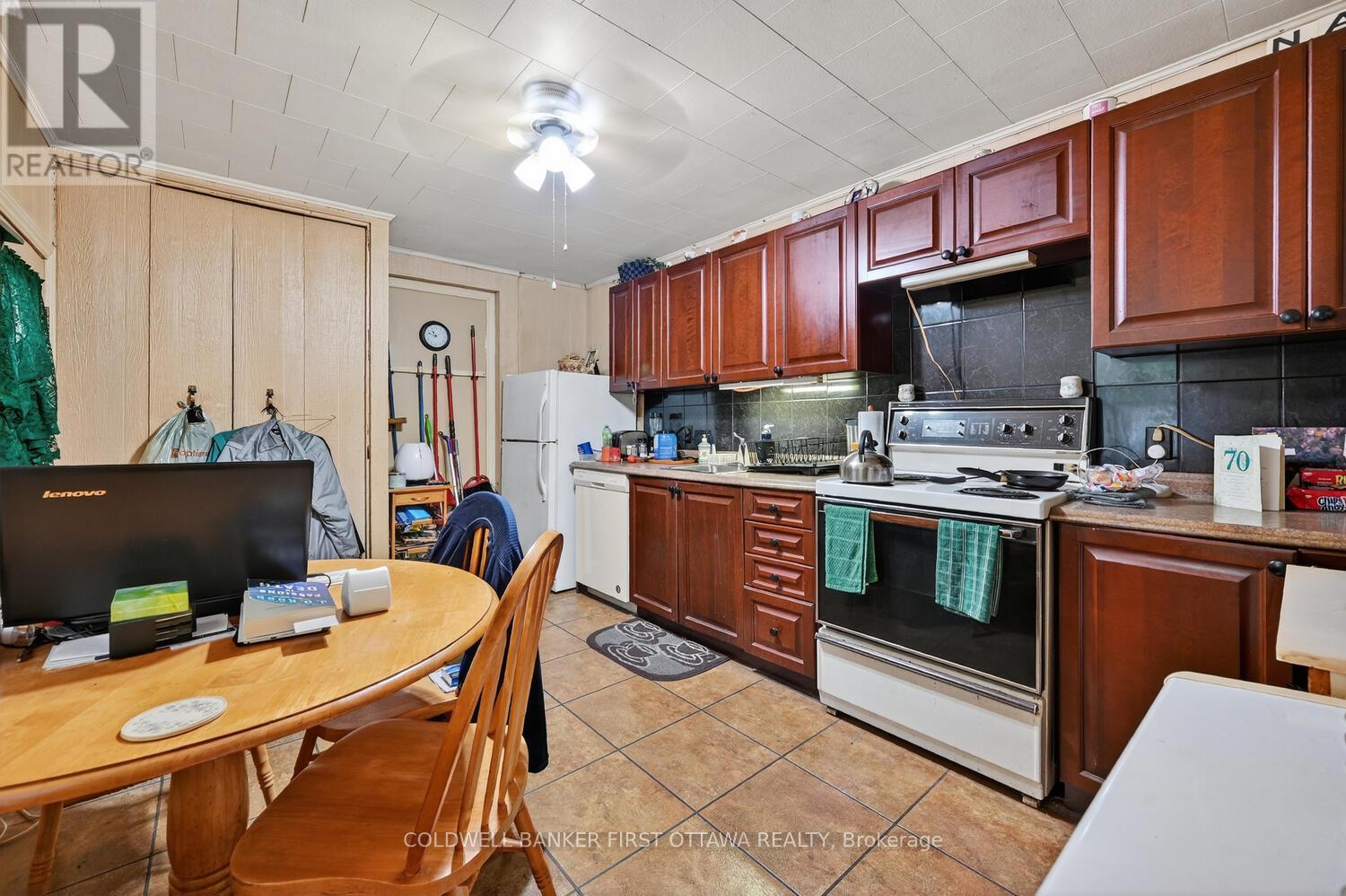 267 Bridge Street, Carleton Place, Ontario  K7C 3H3 - Photo 44 - X12451436