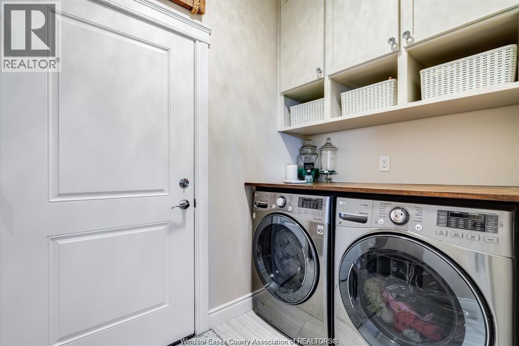 248 Joan Flood, Essex, Ontario N8M 3E9 - Photo 16 - 25031381