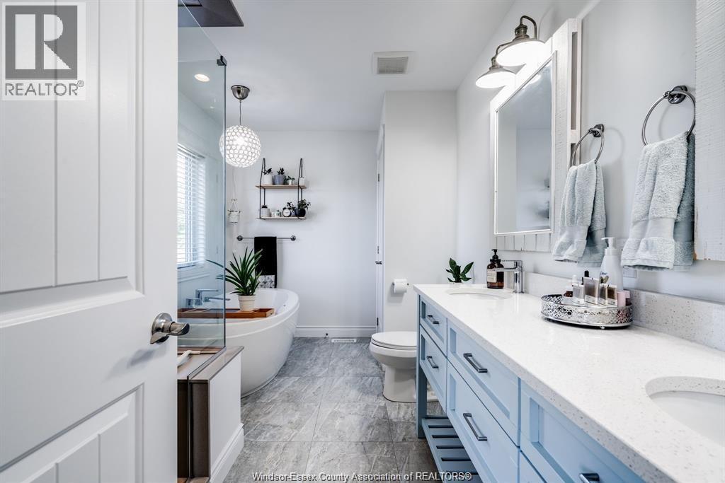 248 Joan Flood, Essex, Ontario N8M 3E9 - Photo 24 - 25031381