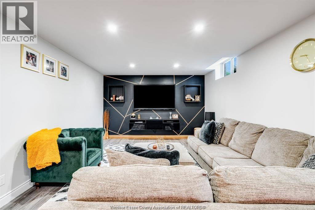 248 Joan Flood, Essex, Ontario N8M 3E9 - Photo 30 - 25031381