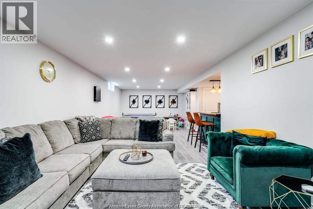 248 Joan Flood, Essex, Ontario N8M 3E9 - Photo 32 - 25031381