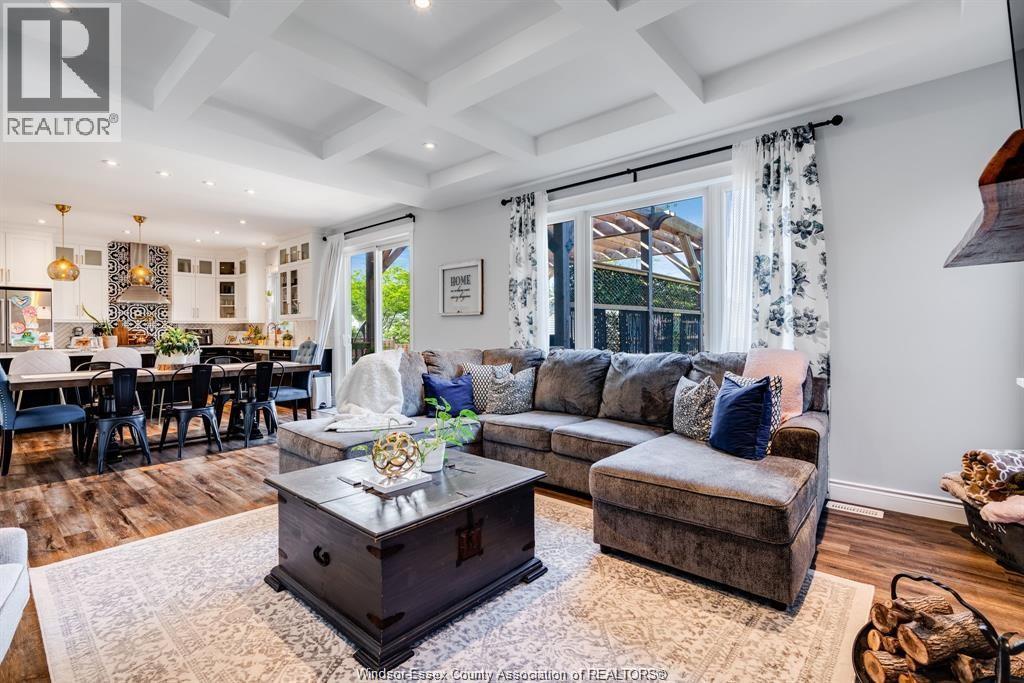 248 Joan Flood, Essex, Ontario N8M 3E9 - Photo 5 - 25031381