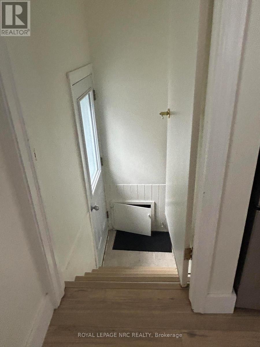 2862 Dorchester Road, Niagara Falls, Ontario  L2J 2Z3 - Photo 11 - X12610530