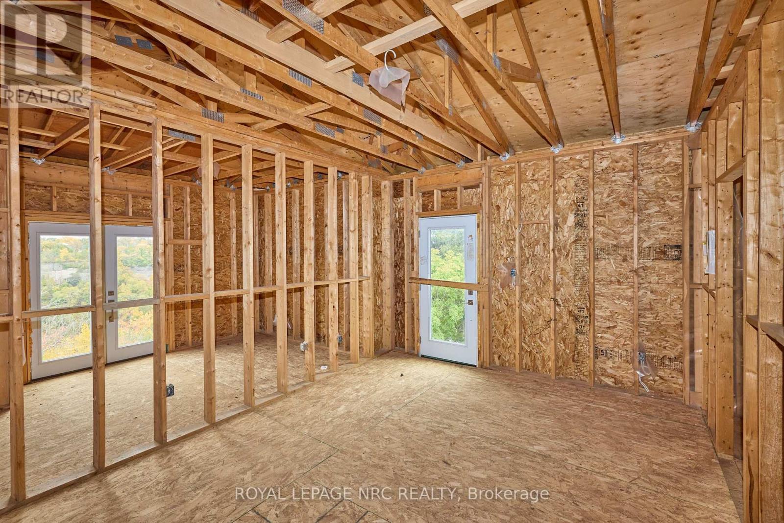 5427 River Road, Niagara Falls, Ontario  L2E 3H1 - Photo 16 - X12610542