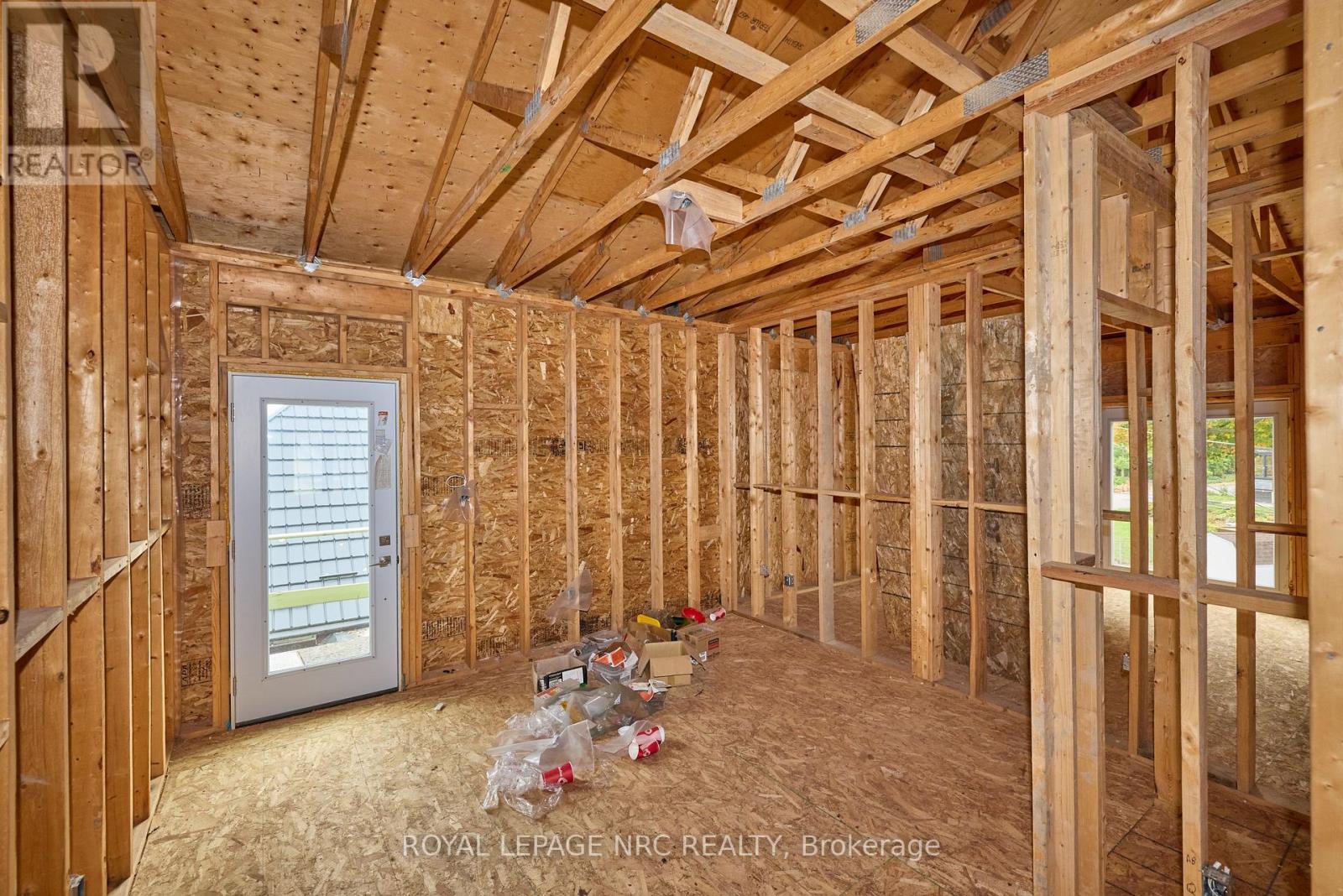 5427 River Road, Niagara Falls, Ontario  L2E 3H1 - Photo 18 - X12610542