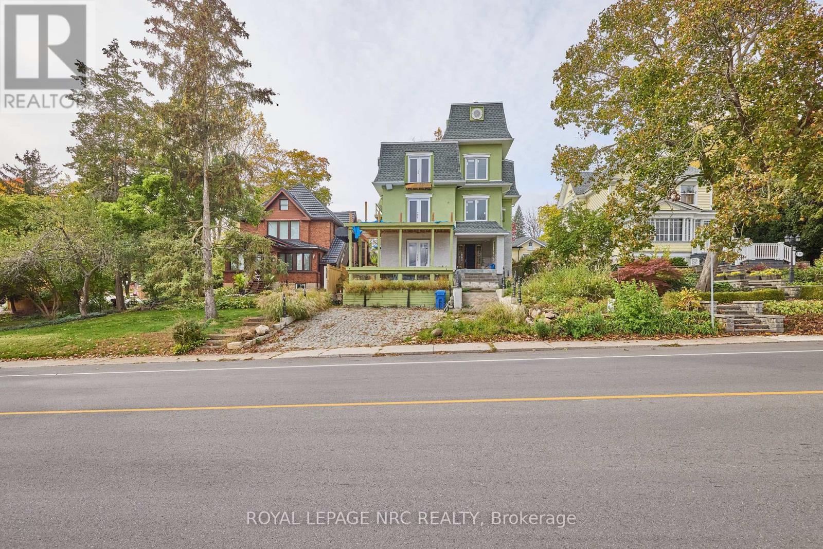 5427 River Road, Niagara Falls, Ontario  L2E 3H1 - Photo 3 - X12610542