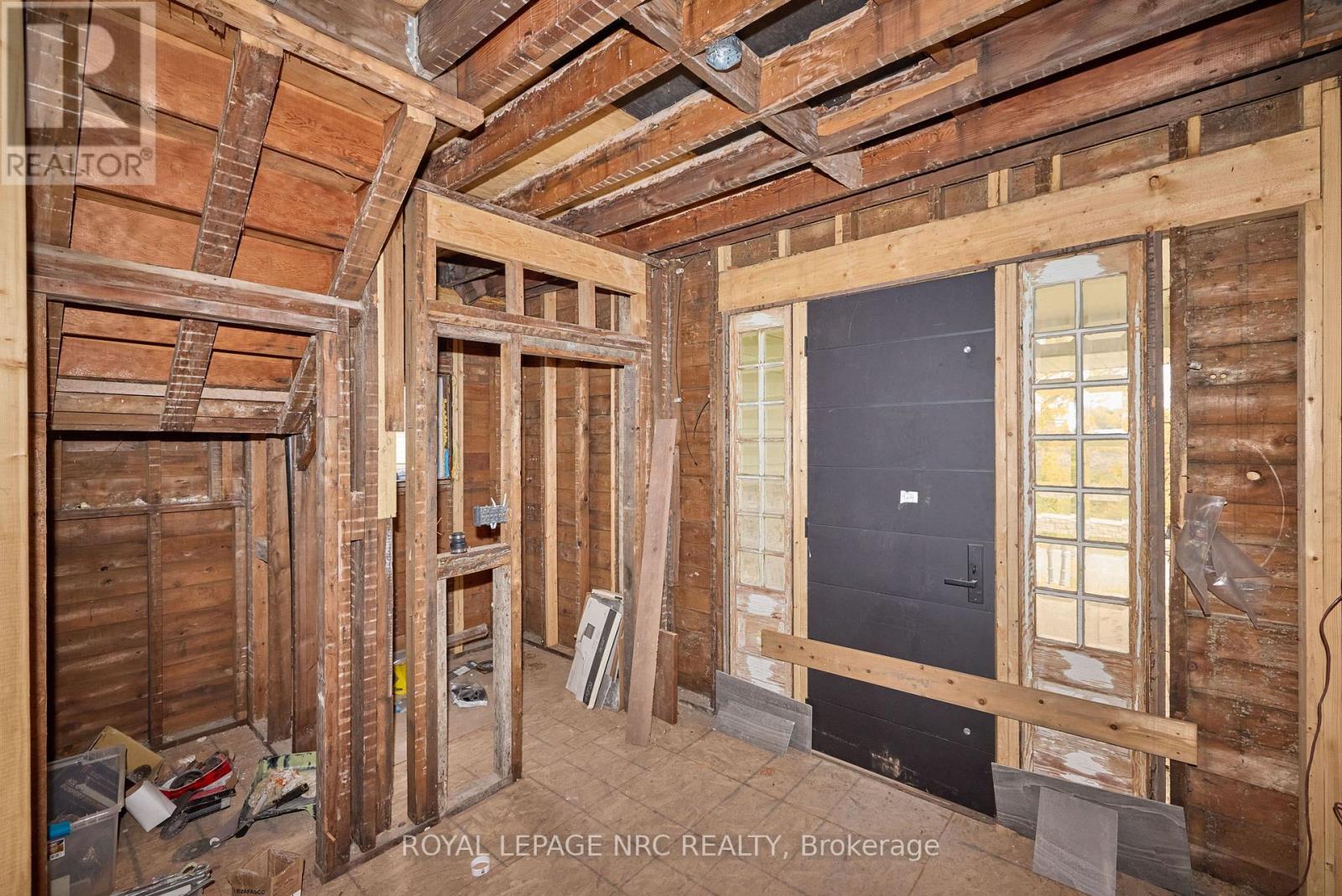 5427 River Road, Niagara Falls, Ontario  L2E 3H1 - Photo 7 - X12610542