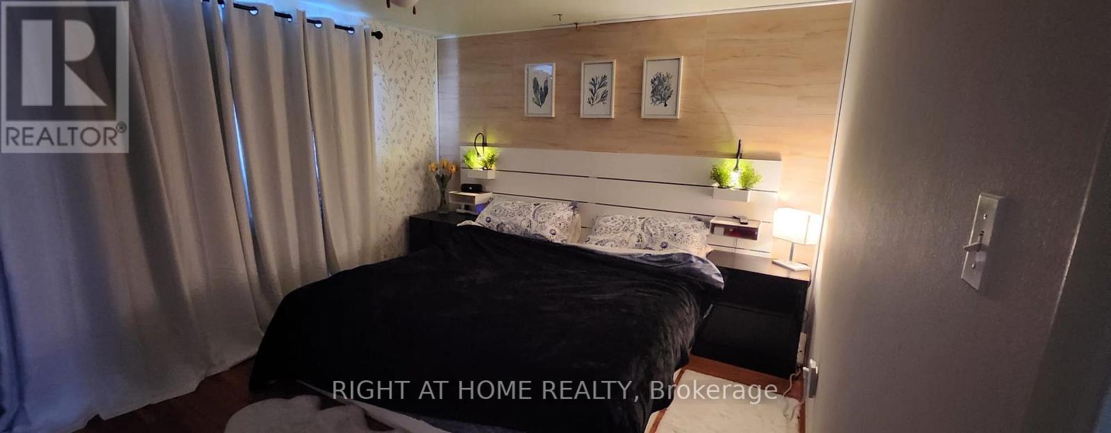 Upper - 1088 Pearson Drive, Oakville (Cp College Park), Ontario  L6H 2A8 - Photo 7 - W12606754