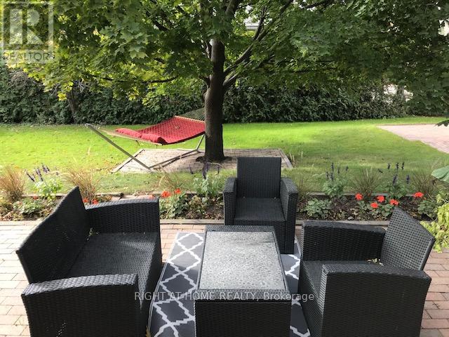 Upper - 1088 Pearson Drive, Oakville (Cp College Park), Ontario  L6H 2A8 - Photo 15 - W12606754