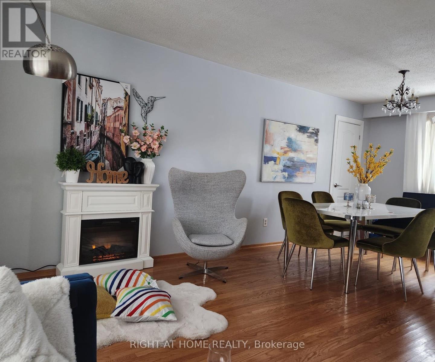 Upper - 1088 Pearson Drive, Oakville (Cp College Park), Ontario  L6H 2A8 - Photo 5 - W12606754